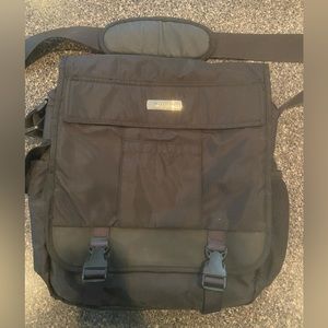 Keneth Cole Women’s Travel Bag